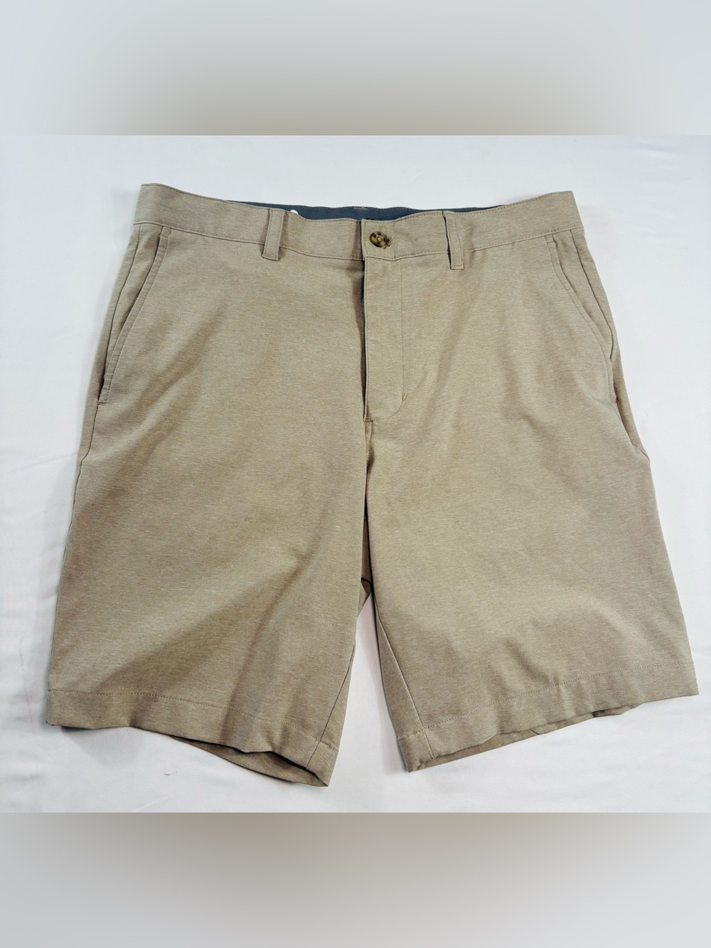 Ben Hogan Men’s Size 32 Tan Stretch Golf Shorts